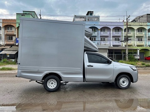 ผลิตรถขนส่งอาหารแช่แข็ง