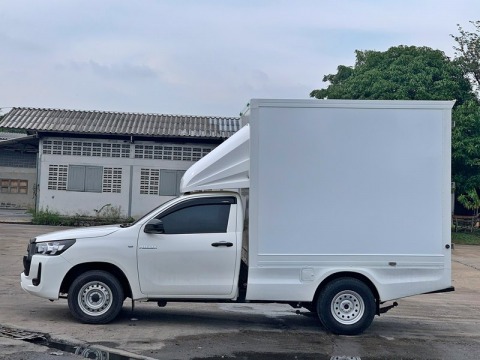 อู่รับต่อตู้แห้งขนส่ง